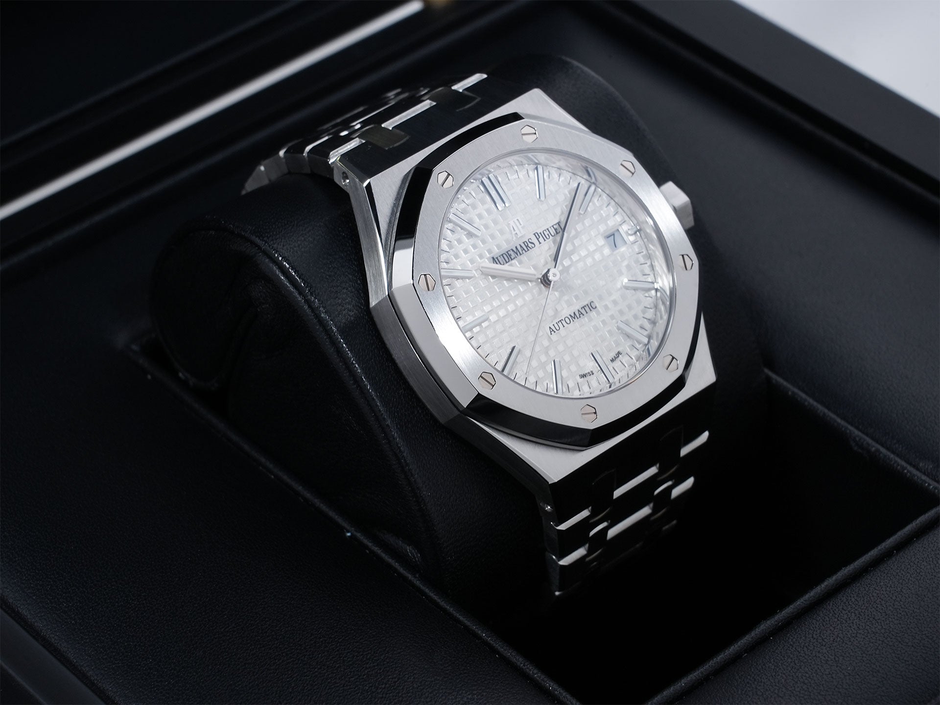 Audemars Piguet Royal Oak Ref.15450ST.OO.1256ST.01 Stainless Steel Silver Dial Excellent Condition y57zxg76
