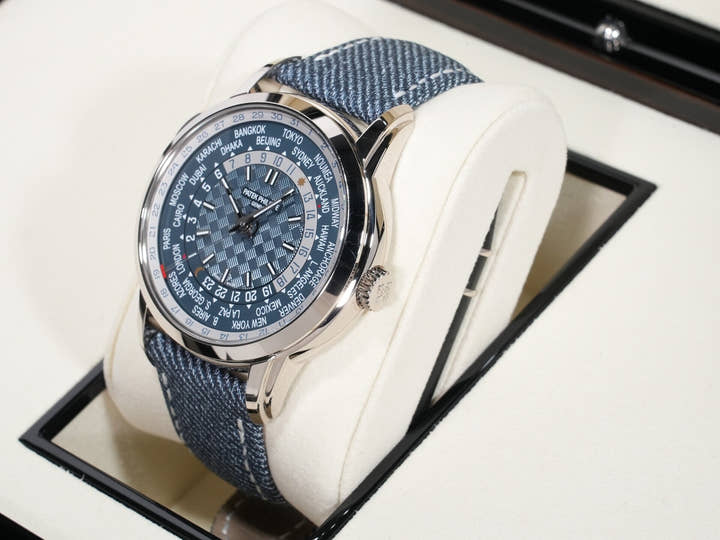 パテックフィリップ コンプリケーション ワールドタイム デイト Ref.5330G-001 ホワイトゴールド ブルーグレー オパーリン文字盤 美中古 fpsc2ewj