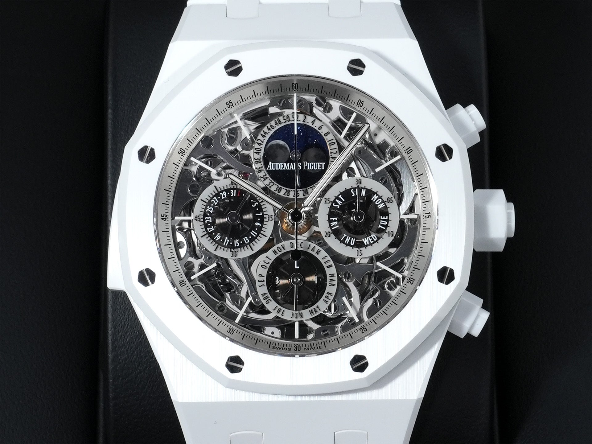 Audemars Piguet Royal Oak Grande Complication Ref.26605CB.OO.1248CB.01 White Ceramic Sapphire Dial Unused jgudz77f