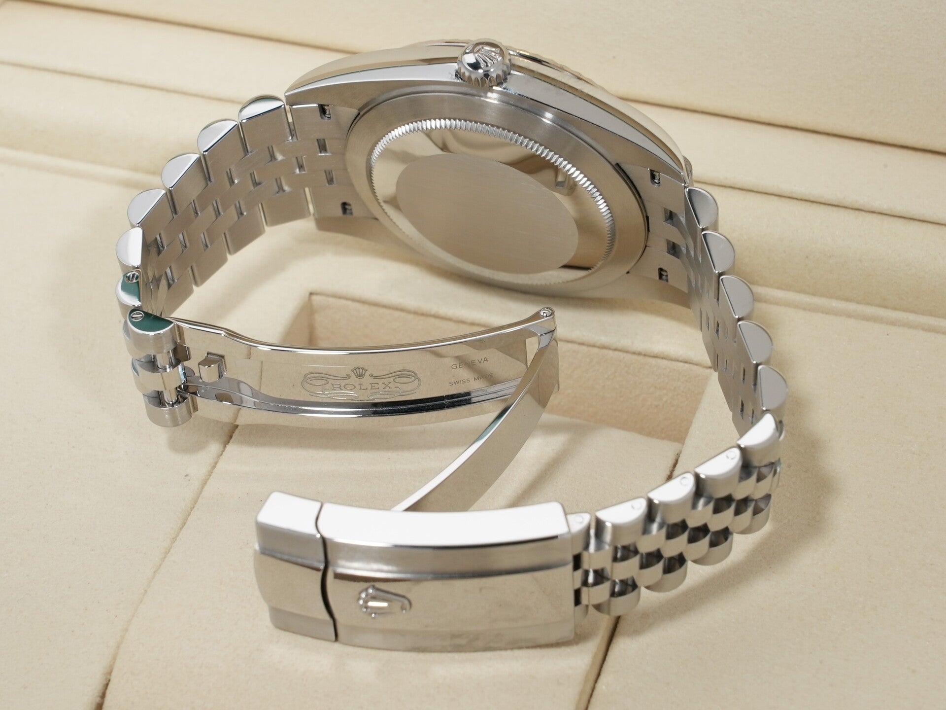 Rolex Datejust 41 Ref. 126334 Stainless Steel/White Gold Mint Green Dial Jubilee Bracelet Excellent Condition 3iwqeenh