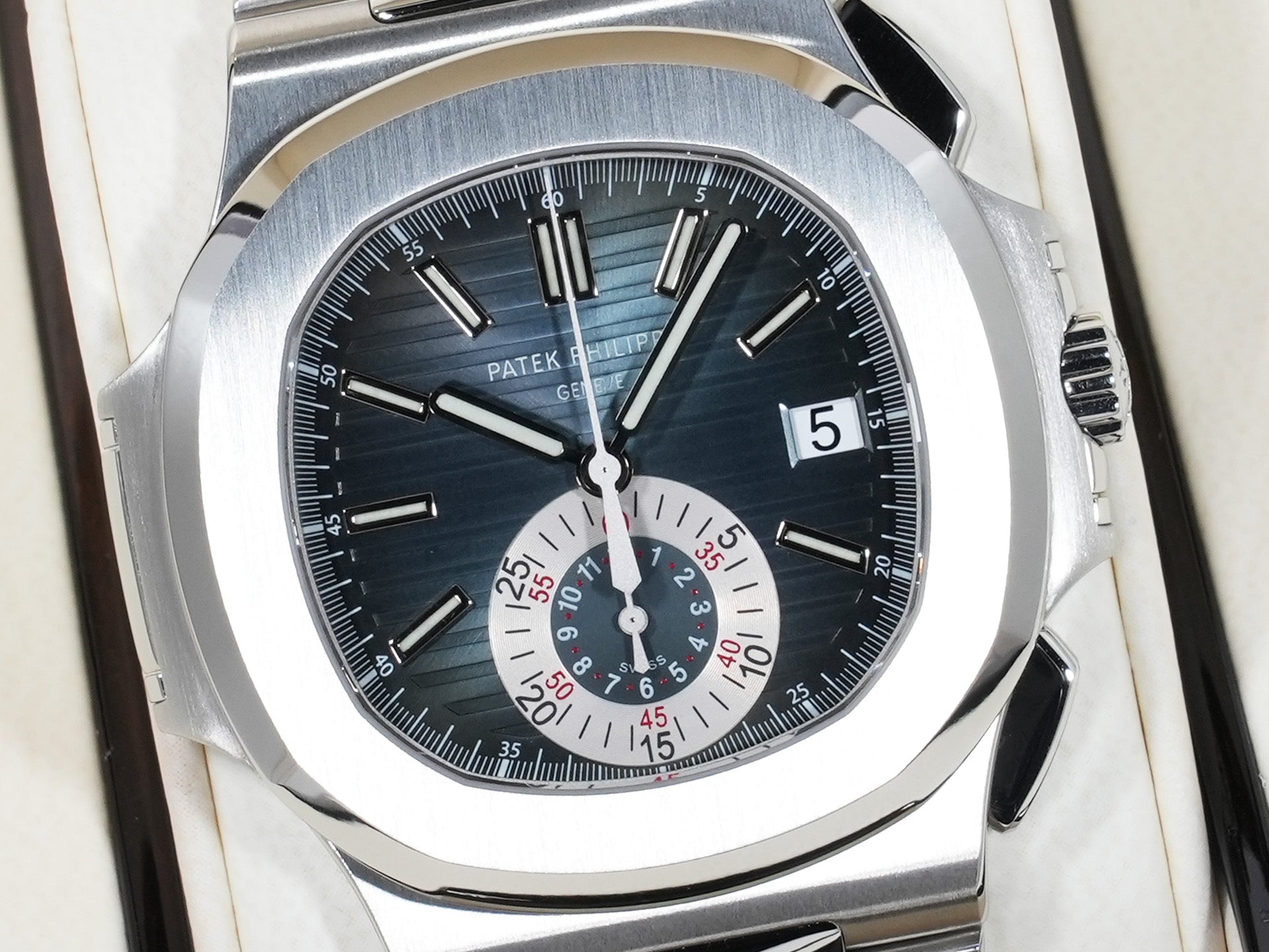 パテックフィリップ ノーチラス クロノグラフ TIFFANY＆CO. Ref.5980/1A-001 ステンレススチール ブルー文字盤 未使用 w3xnfmbz
