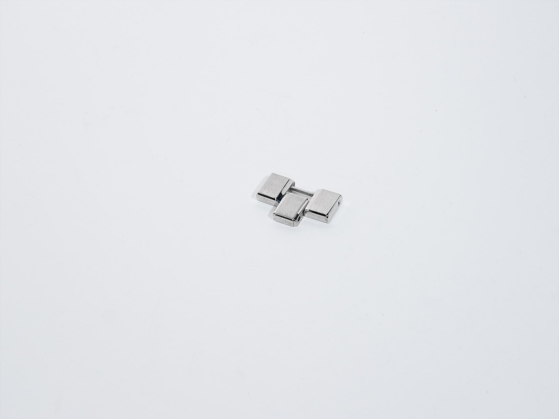 ヴァシュロンコンスタンタン オーヴァーシーズ クロノグラフ Ref.49140/423A-8790 ステンレススチール シルバー文字盤 中古 49bjdt7n