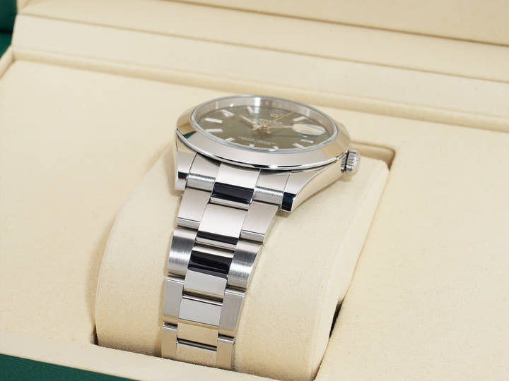 ロレックス デイトジャスト41 Ref.126300 ステンレススチール ミントグリーン文字盤 オイスターブレスレット 美品 64mitbck
