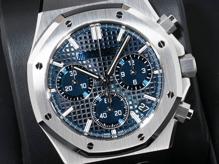 オーデマピゲ ロイヤルオーク クロノグラフ 50周年記念 Ref.26240ST.OO.1320ST.01 ステンレススチール ブルー文字盤 未使用 ypjbcjne
