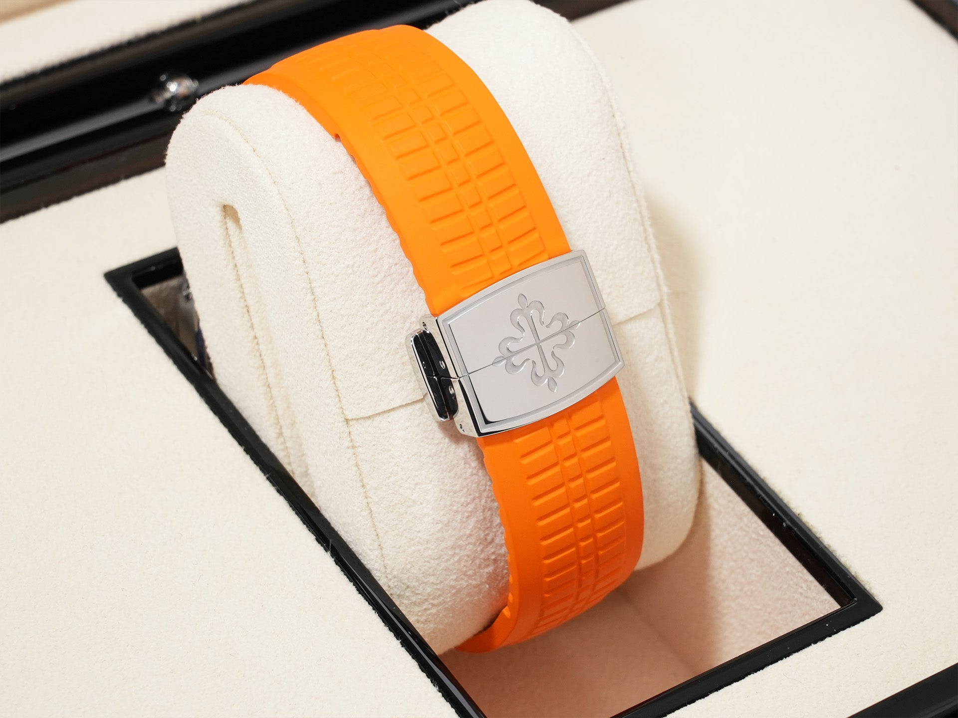 パテックフィリップ アクアノート クロノグラフ Ref.5968A-001 ステンレススチール ブラック文字盤 美品 r2ooi4qt