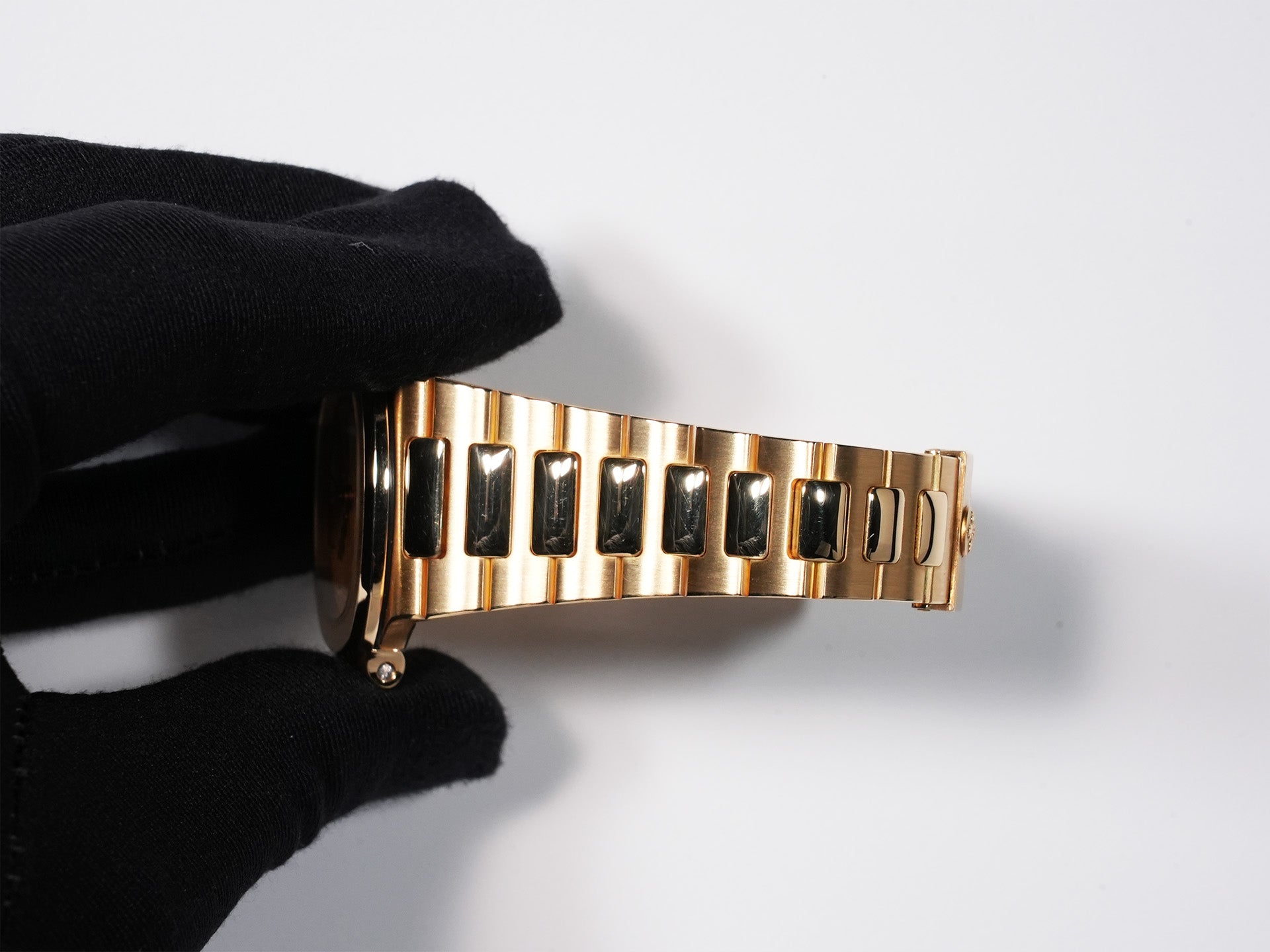 Patek Philippe Nautilus Ref. 3800/1J Yellow Gold Champagne Dial Excellent Condition dgv98pdq
