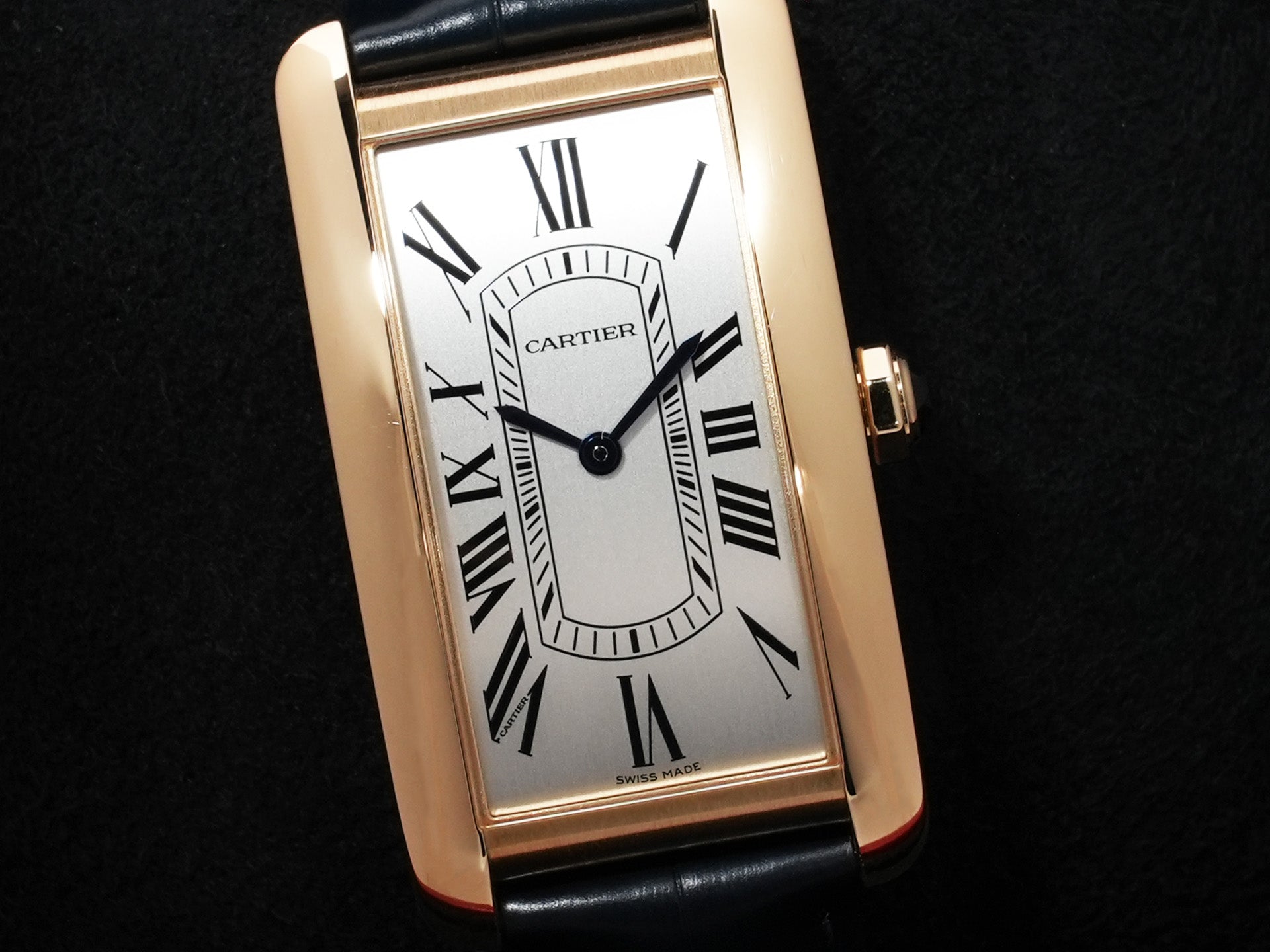 Cartier Tank Américaine LM Ref. WGTA0300 Yellow Gold Silver Dial Excellent Used Condition rjwgf29a