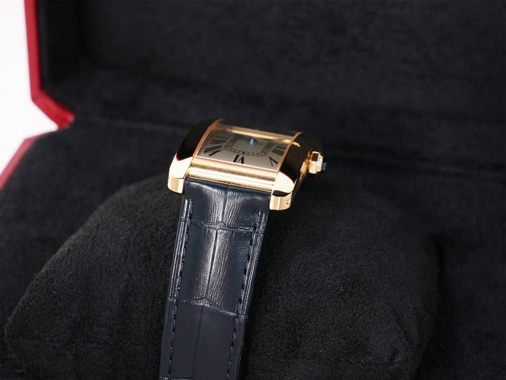 Cartier Tank Américaine LM Ref. WGTA0300 Yellow Gold Silver Dial Excellent Used Condition rjwgf29a
