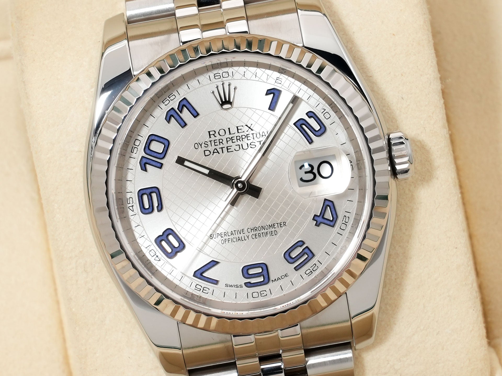 Rolex Datejust 36 Ref. 116234 Stainless Steel/White Gold Silver Arabic Dial Used ux5r2k4a