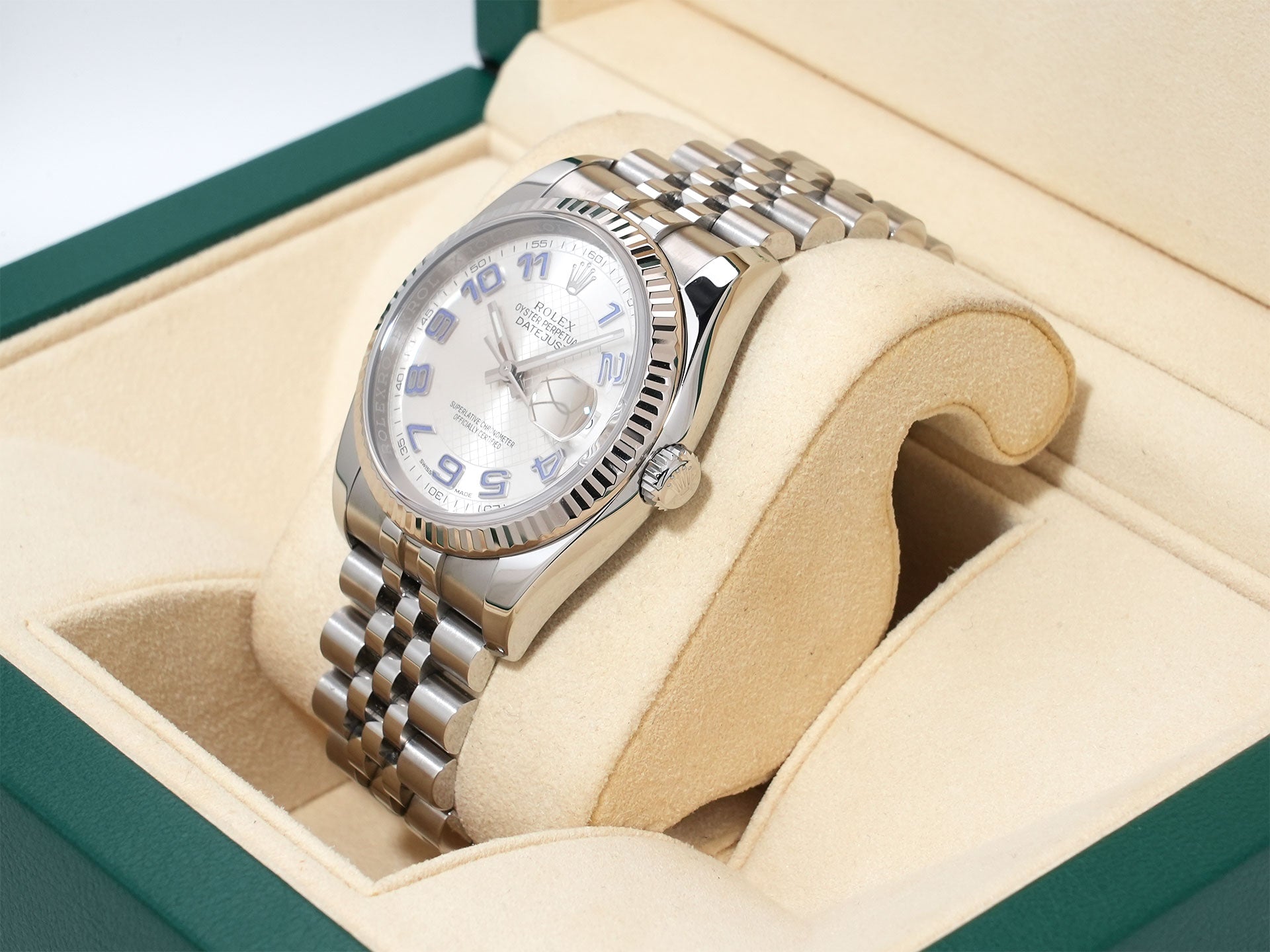 Rolex Datejust 36 Ref. 116234 Stainless Steel/White Gold Silver Arabic Dial Used ux5r2k4a