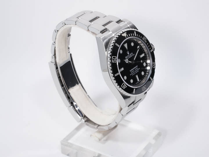 Rolex Submariner No-Date Ref. 114060 Stainless Steel Black Dial Excellent Condition m84vzpr8