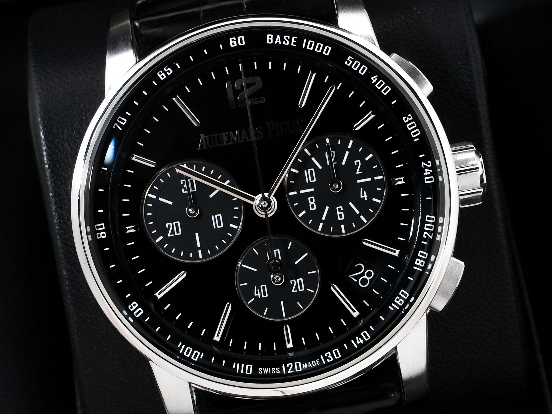 Audemars Piguet CODE 11.59 by Audemars Piguet Chronograph Ref. 26393BC.OO.A002CR.01 White Gold Black Lacquer Dial Excellent Condition u92uhfzs