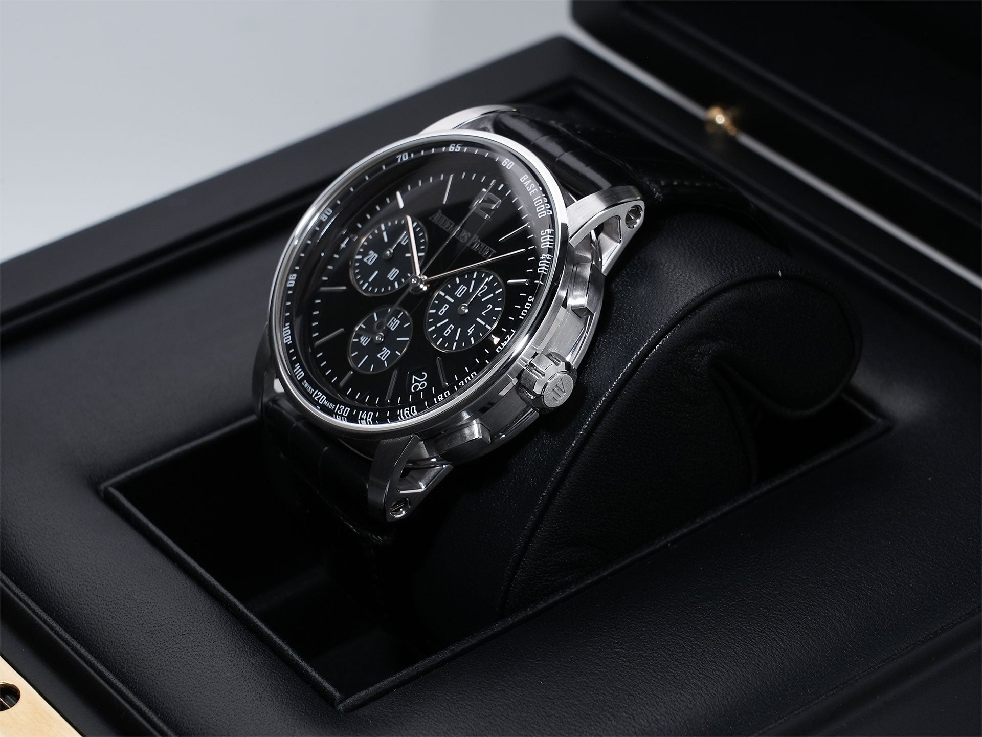 Audemars Piguet CODE 11.59 by Audemars Piguet Chronograph Ref. 26393BC.OO.A002CR.01 White Gold Black Lacquer Dial Excellent Condition u92uhfzs