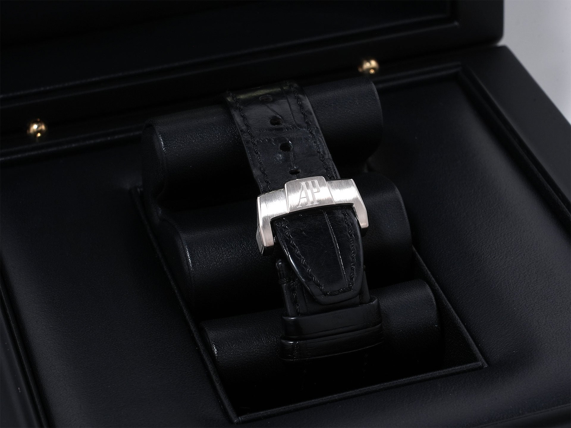 Audemars Piguet CODE 11.59 by Audemars Piguet Chronograph Ref. 26393BC.OO.A002CR.01 White Gold Black Lacquer Dial Excellent Condition u92uhfzs