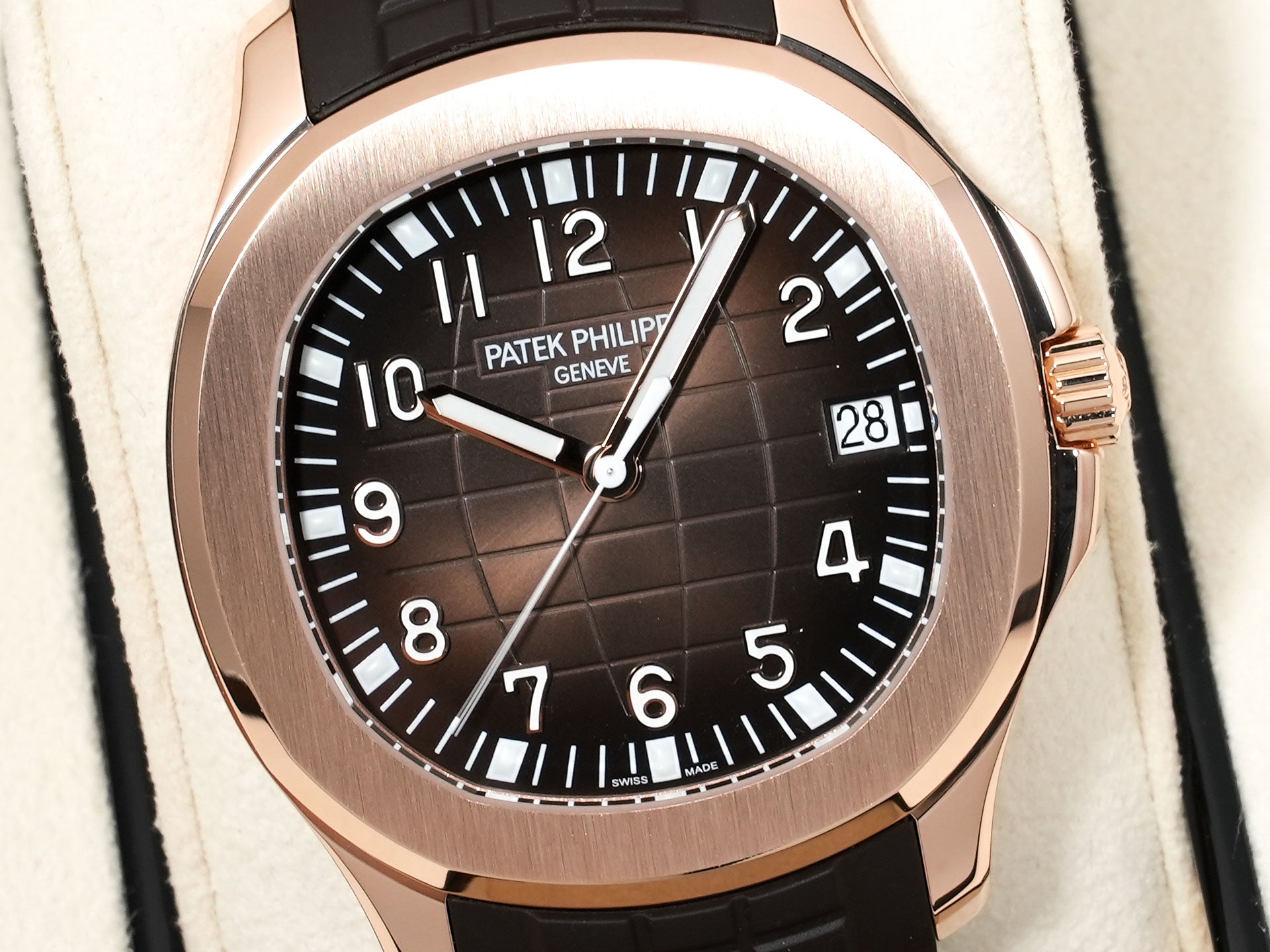 Patek Philippe Aquanaut Ref. 5167R-001 Rose Gold Brown Dial Excellent Condition bq73tzqc
