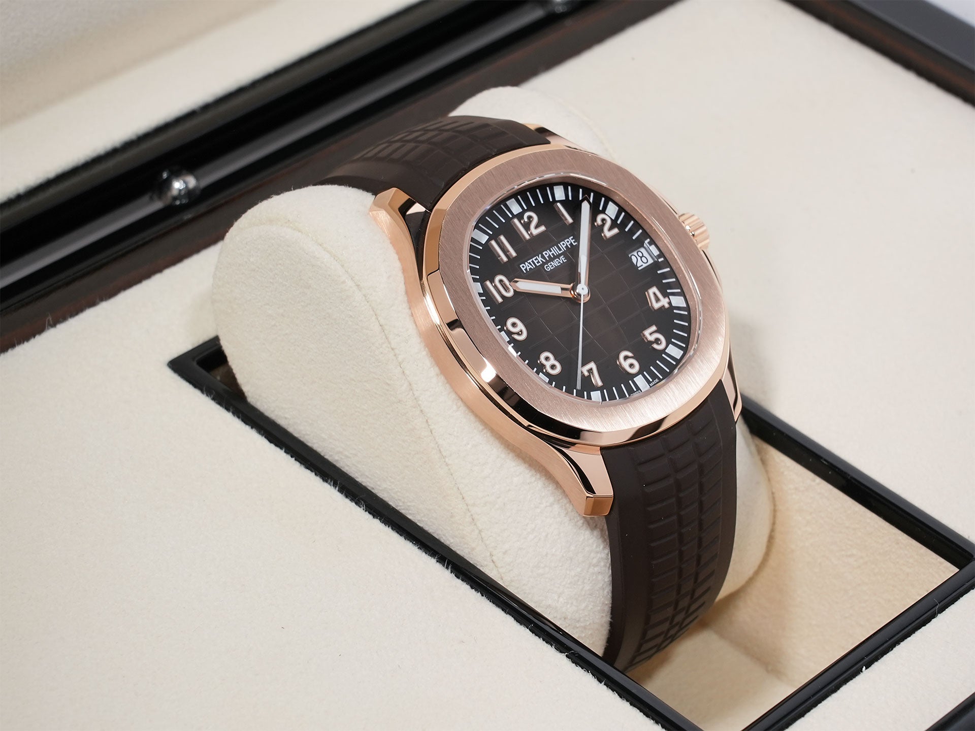 Patek Philippe Aquanaut Ref. 5167R-001 Rose Gold Brown Dial Excellent Condition bq73tzqc