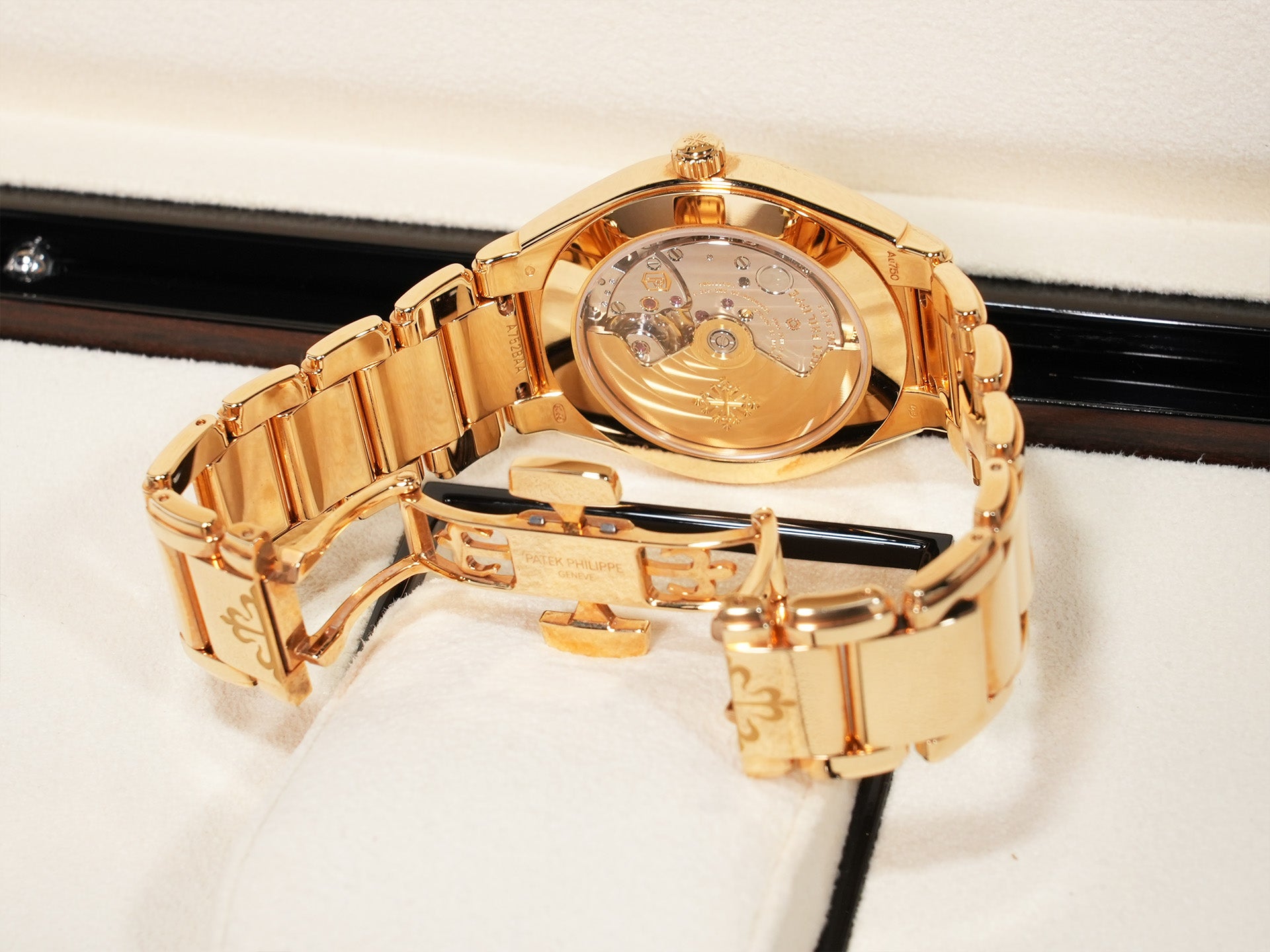 Patek Philippe Twenty-4 Ref. 7300/1200R-010 Rose Gold Silver Dial Pre-owned 6nq49rx7