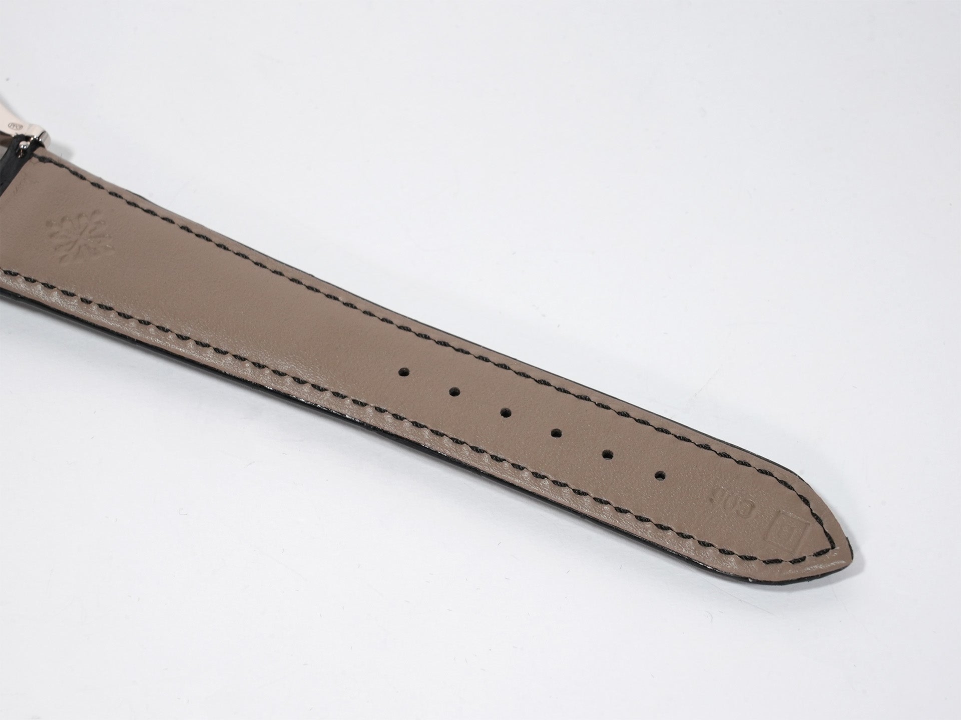パテックフィリップ カラトラバ Ref.6119G-001 ホワイトゴールド グレー文字盤 未使用 wsmdjk8y