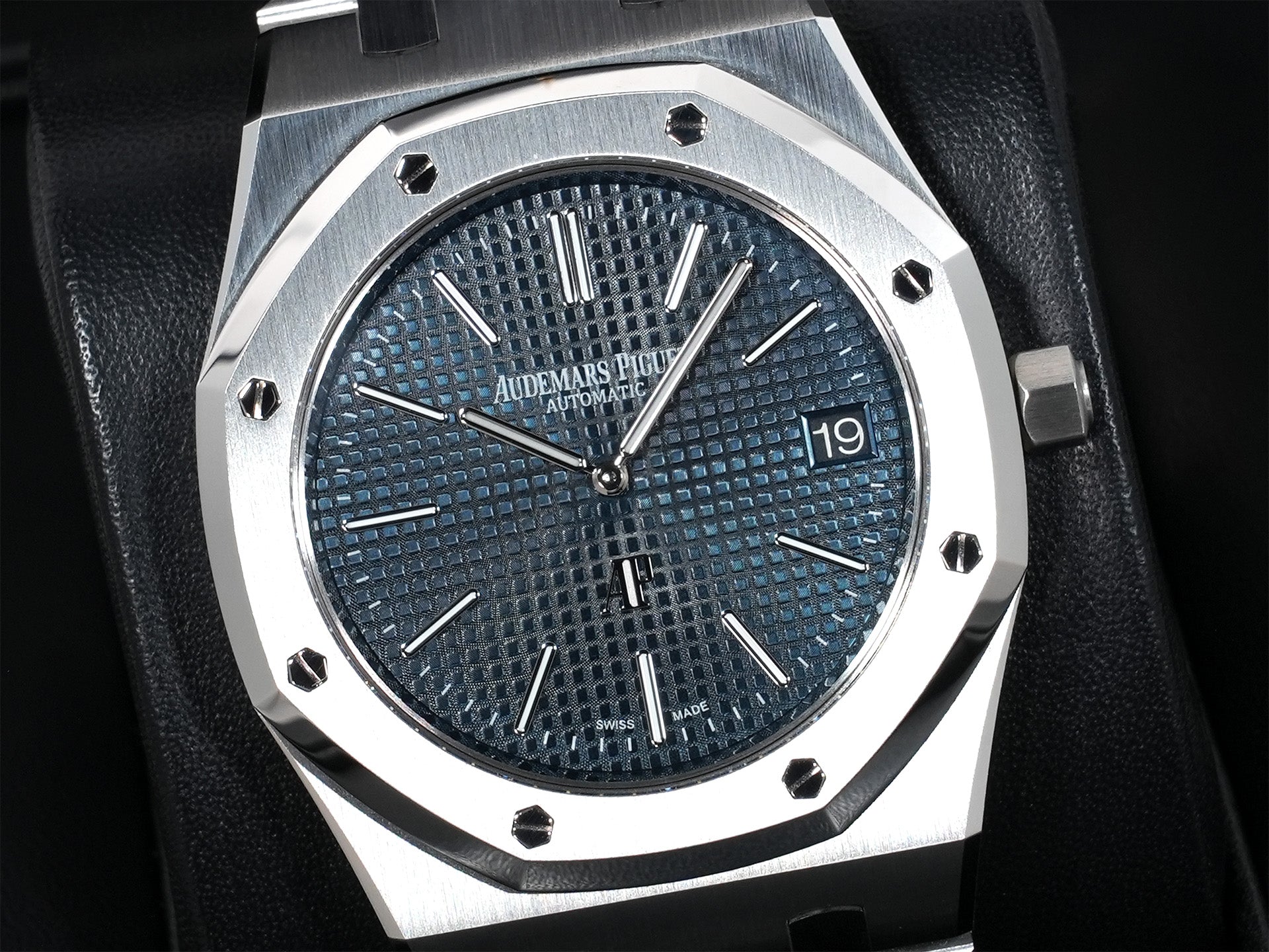 オーデマピゲ ロイヤルオーク エクストラ シン Ref.15202ST.OO.1240ST.01.A ステンレススチール ブルー文字盤 美品 jdzdc69f