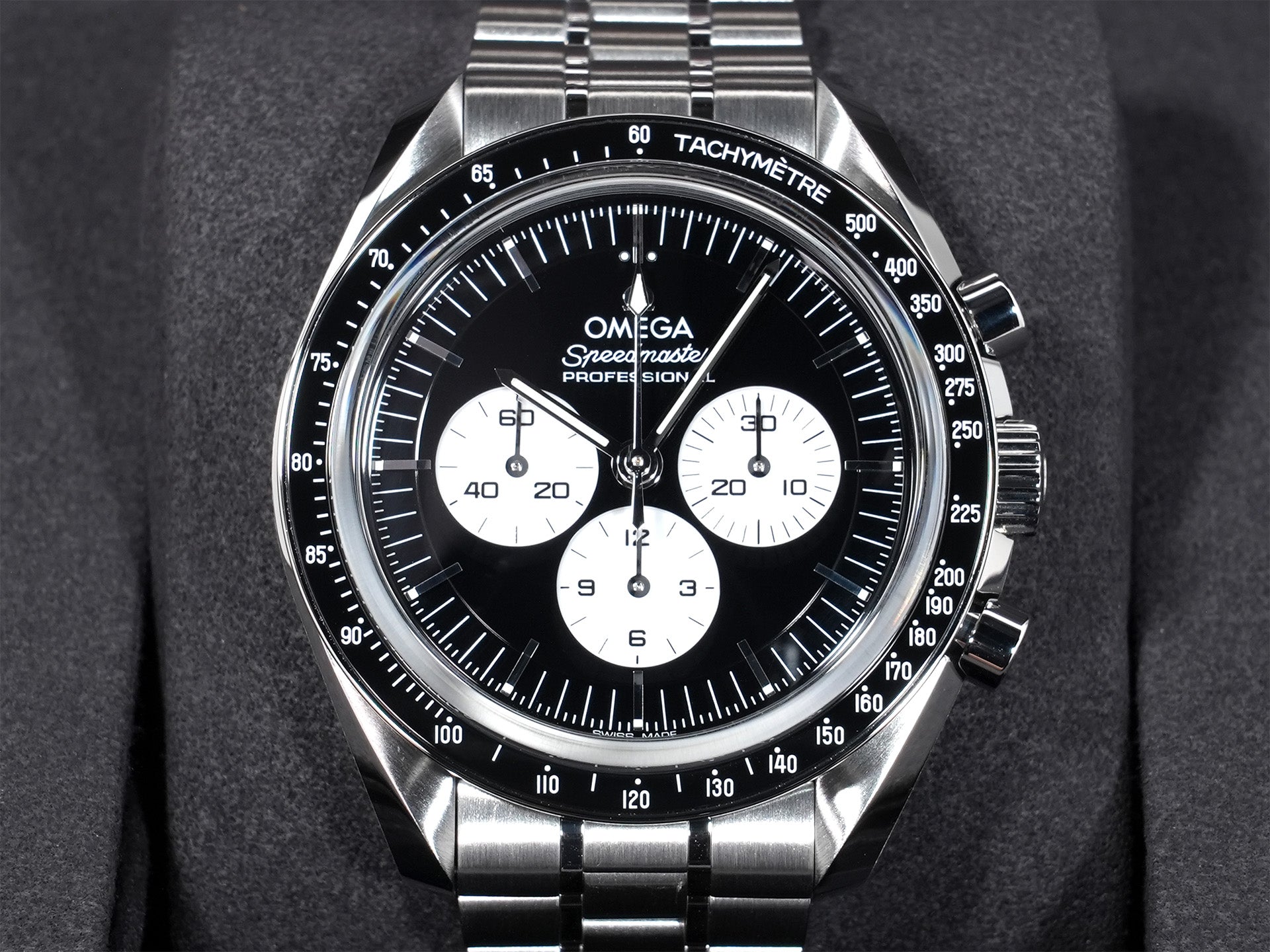 オメガ スピードマスター ムーンウォッチ プロフェッショナル Ref.310.30.42.50.01.004 ステンレススチール ブラックxホワイト文字盤 未使用 q4zv4dxo