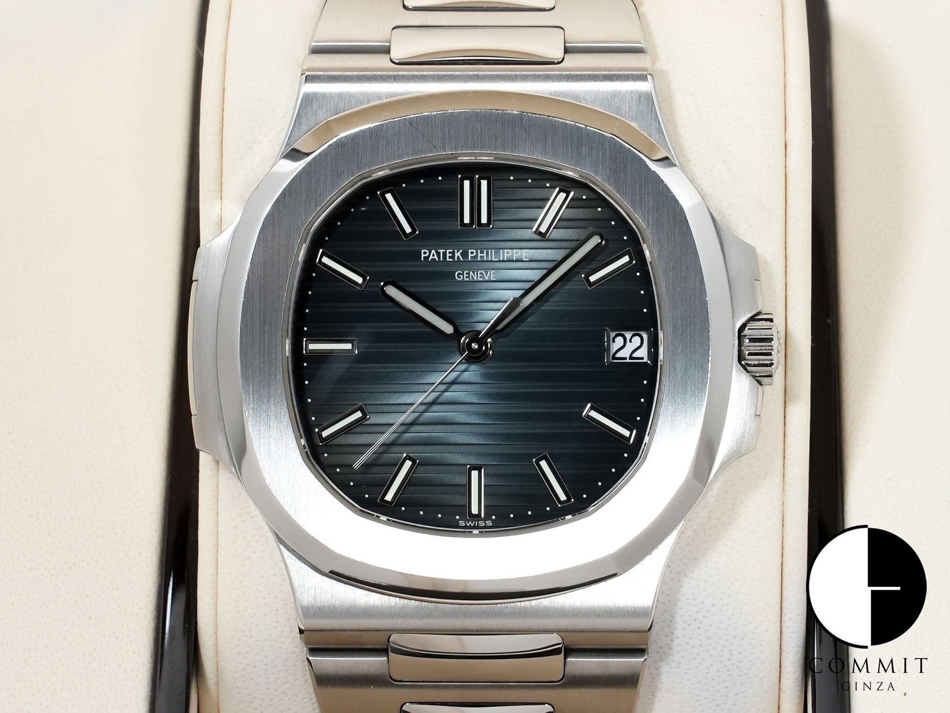 パテックフィリップ ノーチラス Ref.5711/1A-010 ステンレススチール ブルー文字盤 中古 ih8kmamr