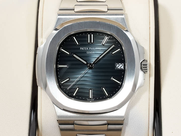 パテックフィリップ ノーチラス Ref.5711/1A-010 ステンレススチール ブルー文字盤 中古 ih8kmamr