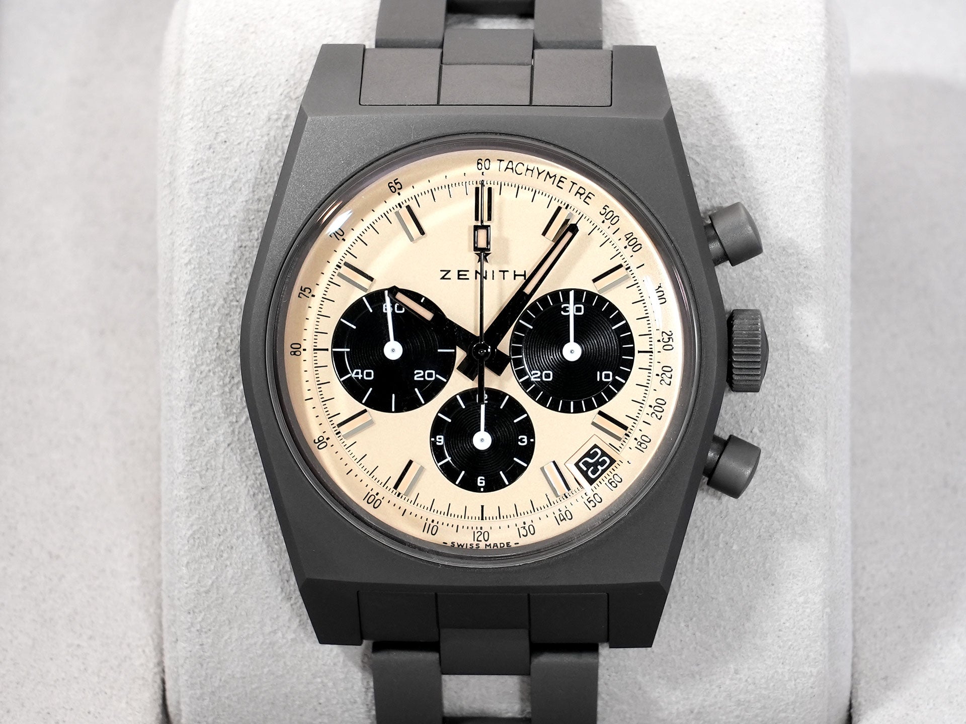 ゼニス クロノマスター リバイバル 次元大介エディション Ref.97.L384.400/04.M384 チタン ベージュ文字盤 極美品 s5sm5whr