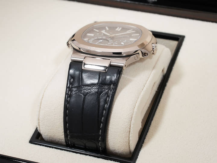 パテックフィリップ ノーチラス プチコンプリケーション Ref.5712G-001 ホワイトゴールド スレート文字盤 中古 ia7w376t