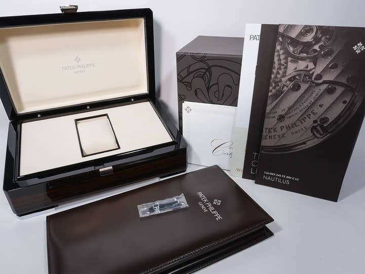 パテックフィリップ ノーチラス プチコンプリケーション Ref.5712G-001 ホワイトゴールド スレート文字盤 中古 ia7w376t