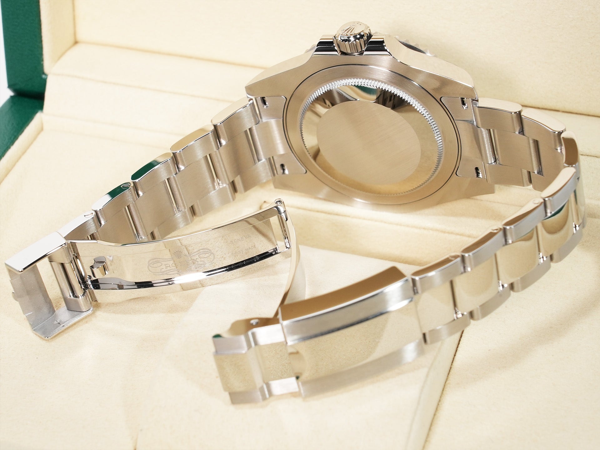 Rolex GMT-Master II Ref.126710BLNR Stainless Steel Black Dial Oyster Bracelet Unused 4besc6n5