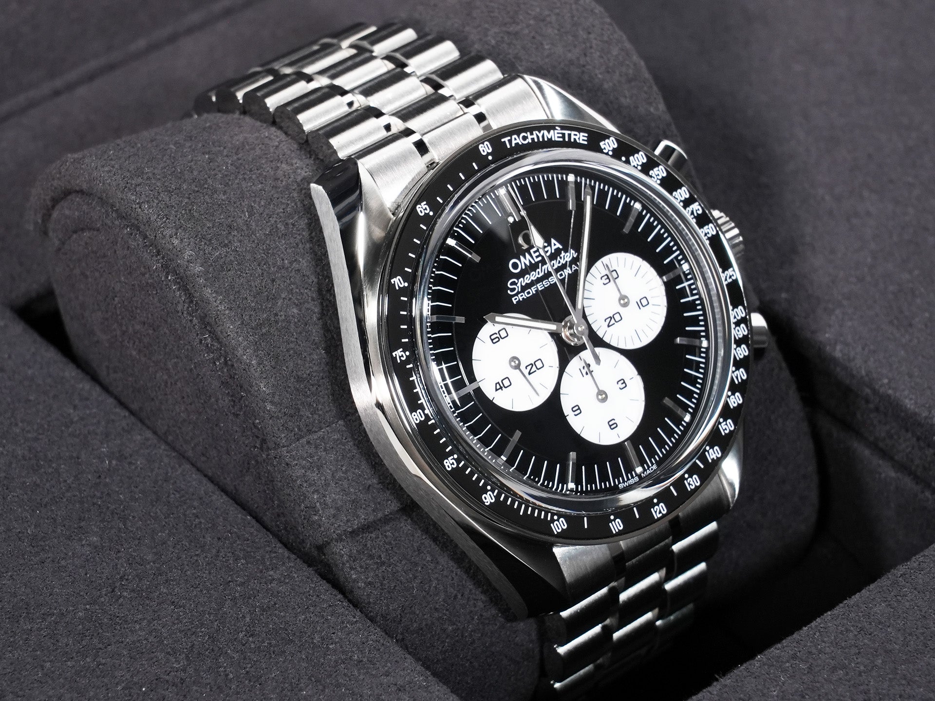 オメガ スピードマスター ムーンウォッチ プロフェッショナル Ref.310.30.42.50.01.004 ステンレススチール ブラックxホワイト文字盤 未使用 eprvx5rf
