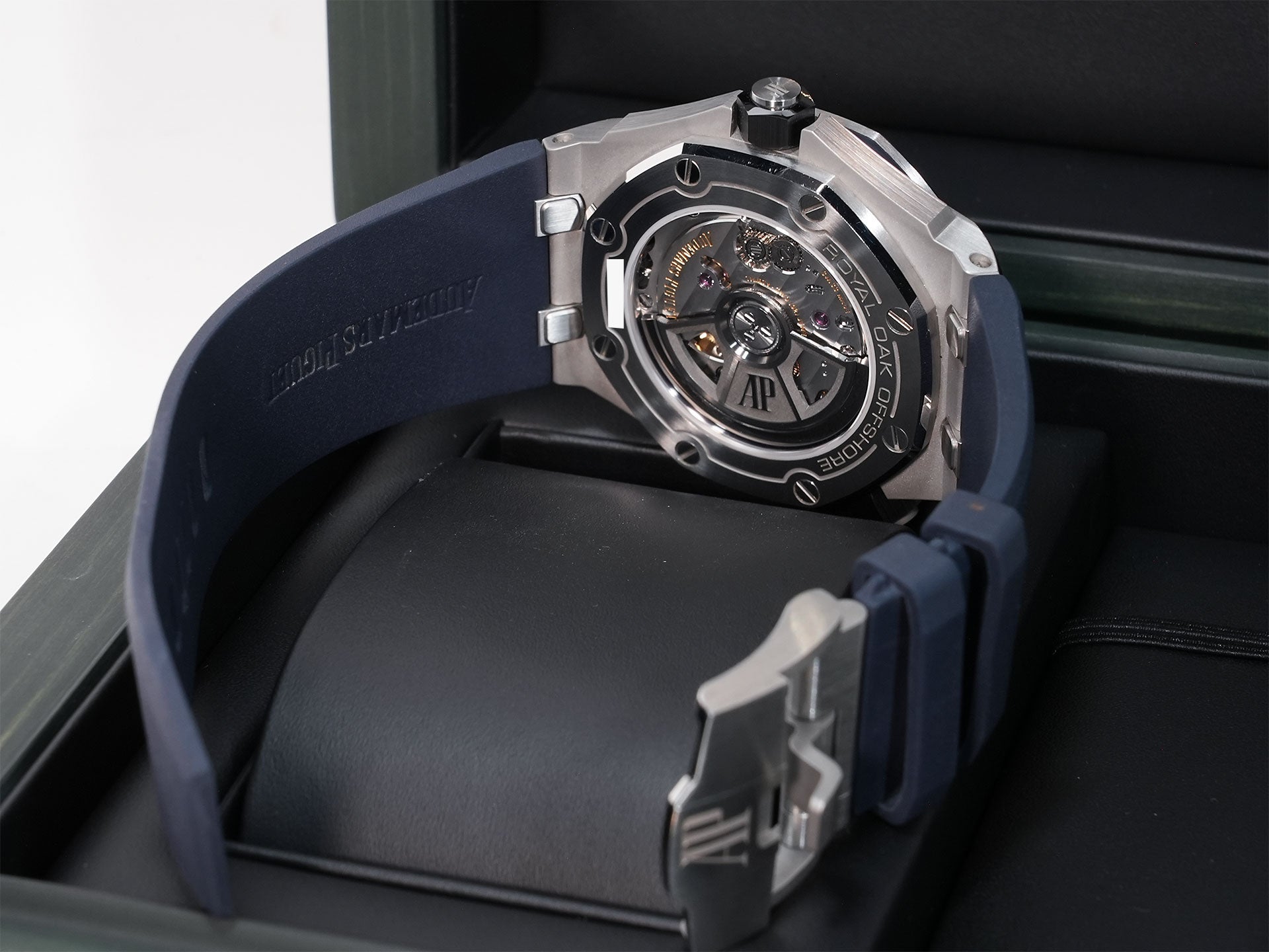 Audemars Piguet Royal Oak Offshore Diver Ref.15720ST.OO.A027CA.01 Stainless Steel Blue Dial Excellent Used Condition 3kojst9k