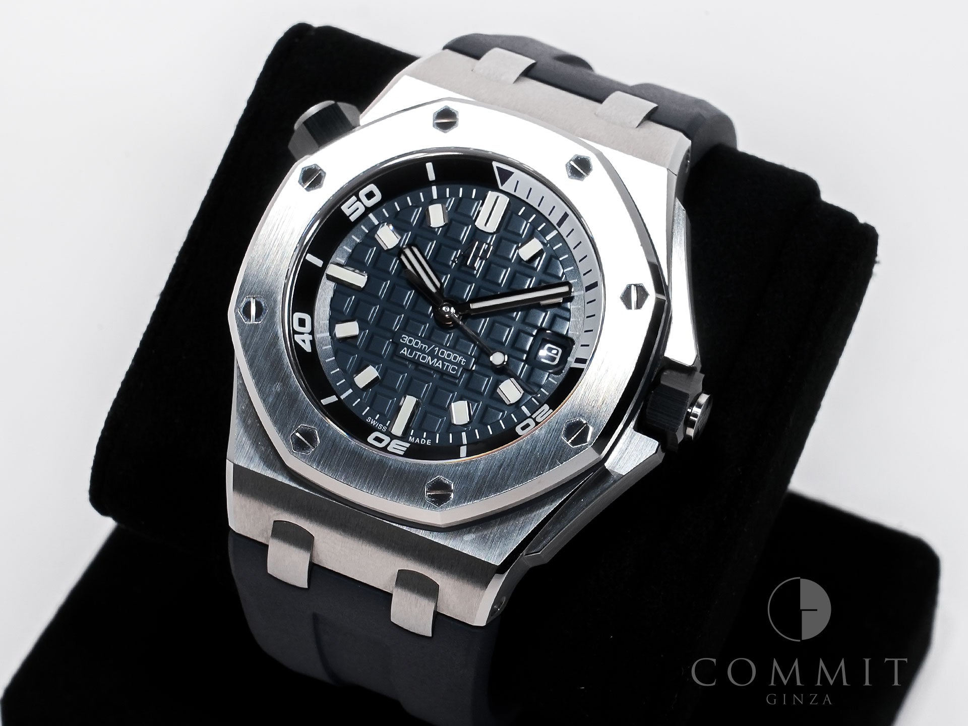 Audemars Piguet Royal Oak Offshore Diver Ref.15720ST.OO.A027CA.01 Stainless Steel Blue Dial Excellent Used Condition 3kojst9k