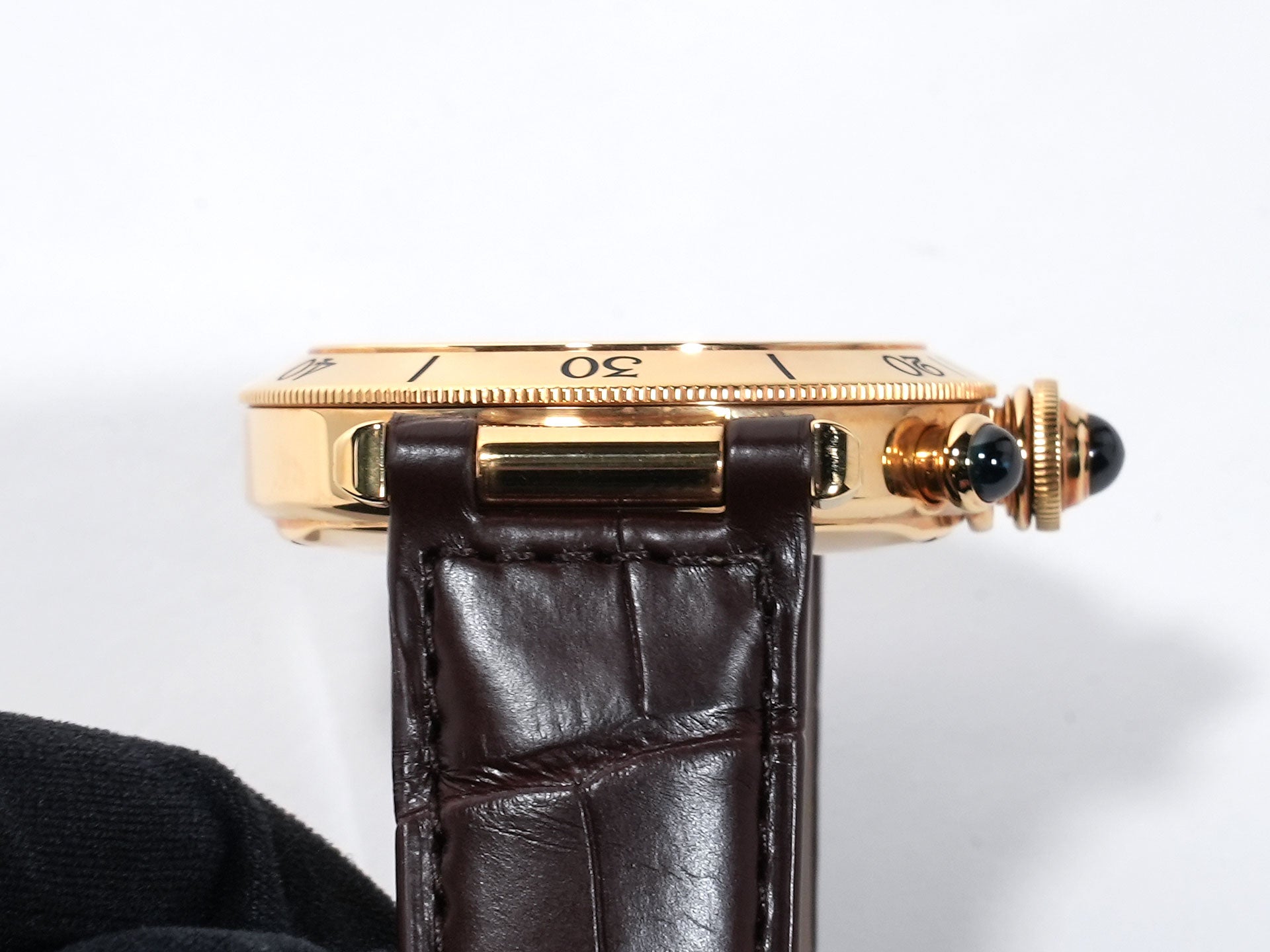 カルティエ パシャ クロノグラフ 38mm 150周年記念モデル Ref.W30X7651 イエローゴールド ホワイト文字盤 中古 xgi5pkzr