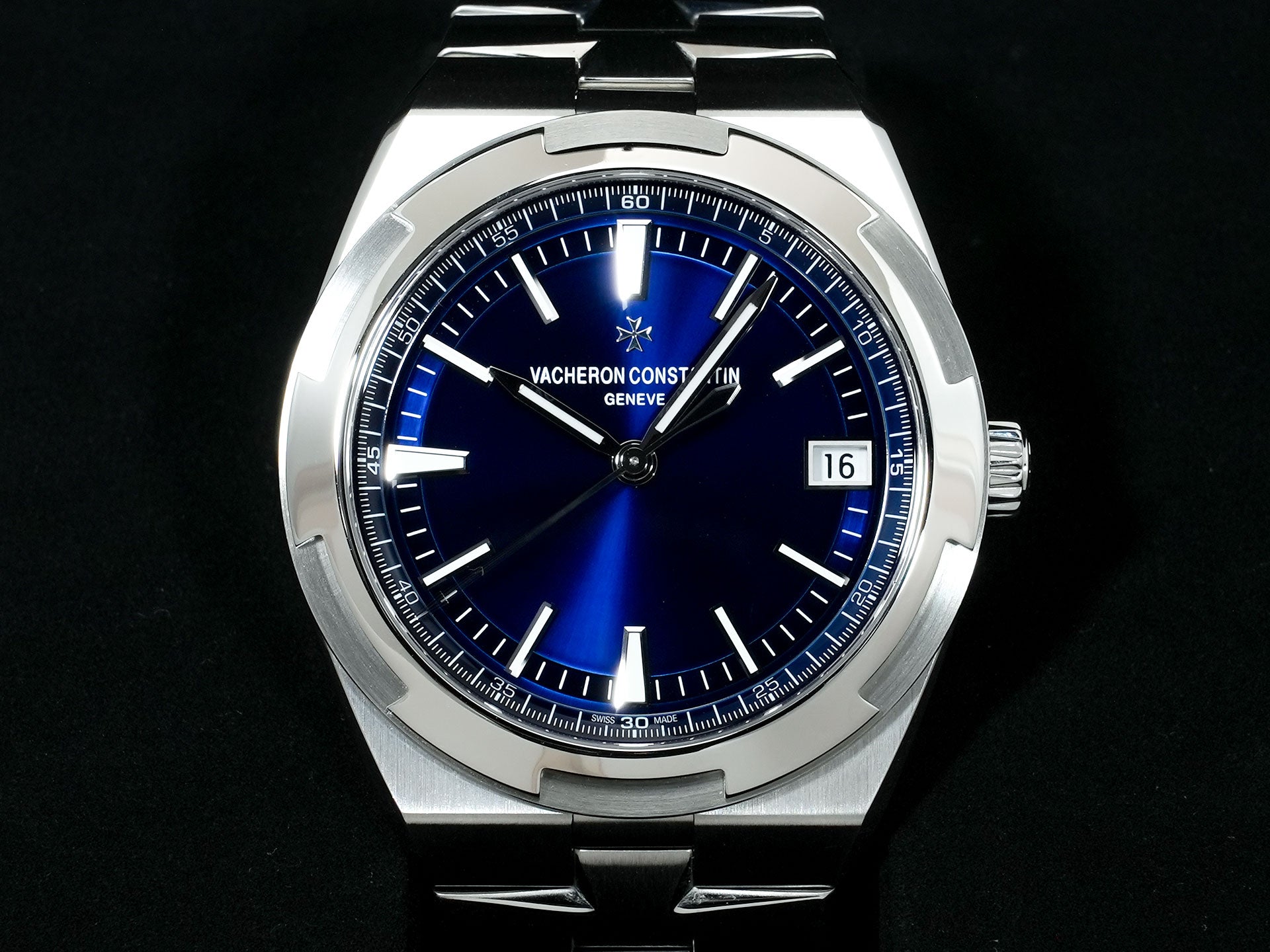 ヴァシュロンコンスタンタン オーヴァーシーズ Ref.4500V/110A-B128 ステンレススチール ブルー文字盤 中古 vrqp5dut