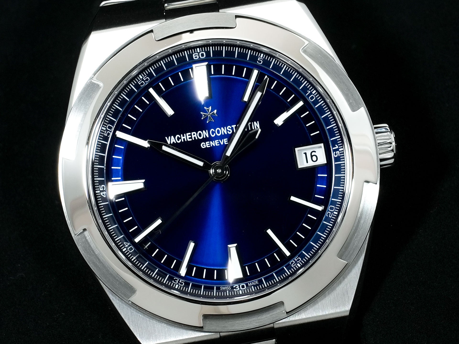 ヴァシュロンコンスタンタン オーヴァーシーズ Ref.4500V/110A-B128 ステンレススチール ブルー文字盤 中古 vrqp5dut