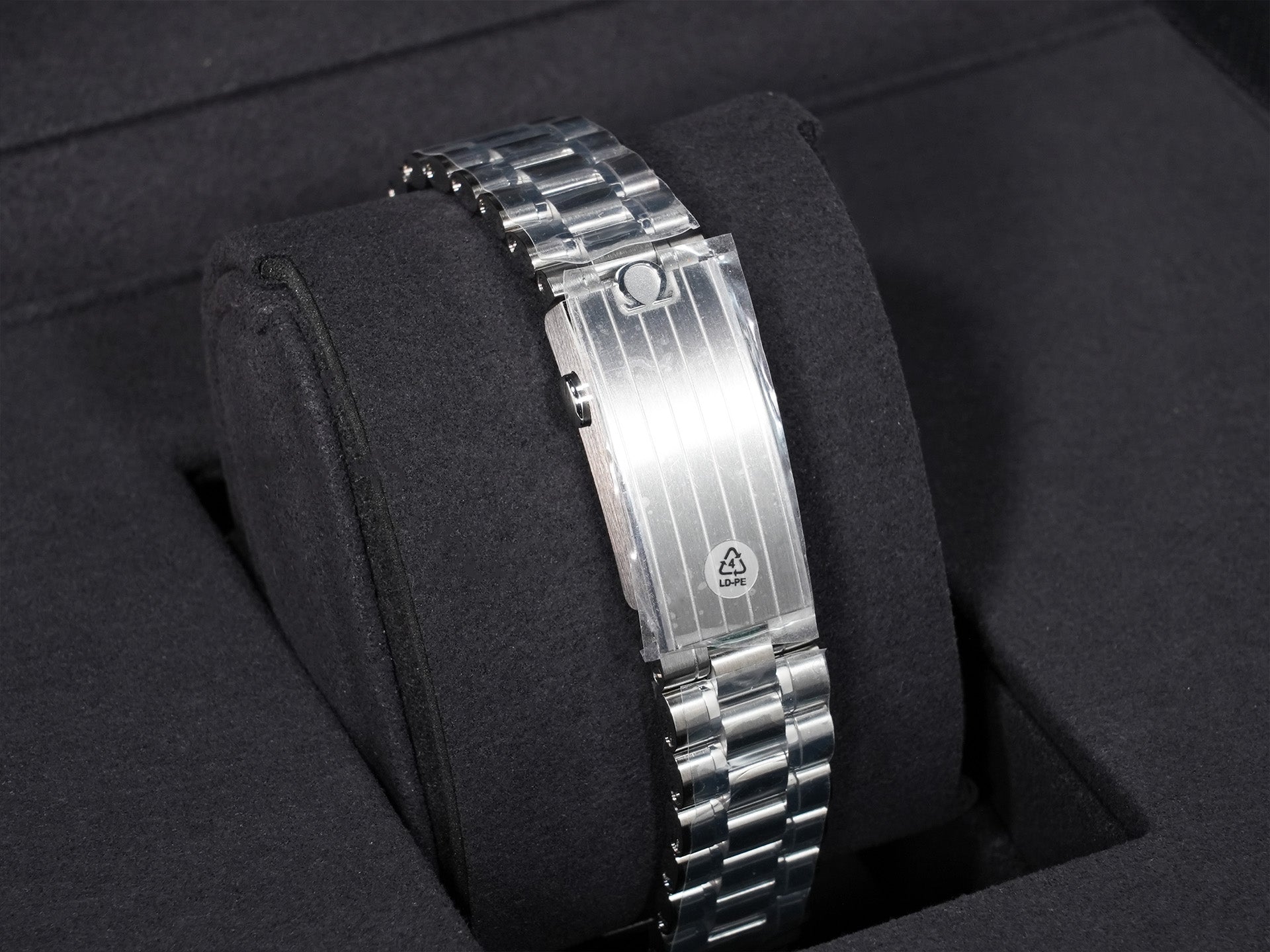 Omega Speedmaster Moonwatch Professional Ref. 310.30.42.50.01.004 Stainless Steel Black x White Dial Unused hoqfn296
