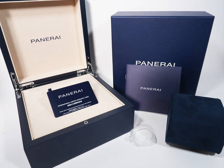 Panerai Radiomir Annual Calendar Goldtech Ref. PAM01363 Polished Panerai Goldtech Blue Dial Excellent Used Condition oxs3qgsk