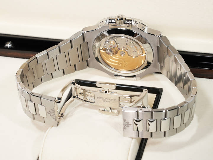 Patek Philippe Nautilus Annual Calendar Moon Phase Ref. 5726/1A-014 Stainless Steel, Blue, Black-Gradation Dial, Unused 96s5cw2p