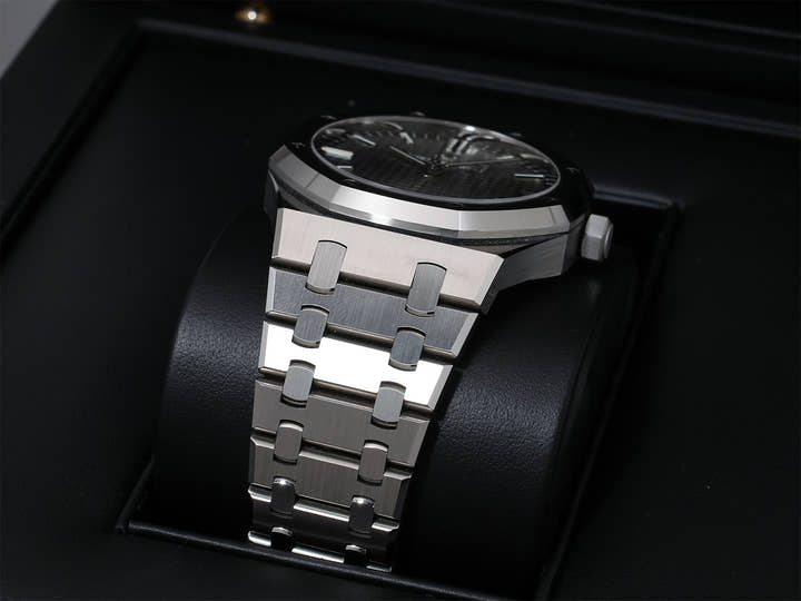 オーデマピゲ ロイヤルオーク Ref.15500ST.OO.1220ST.02 ステンレススチール スレートグレー文字盤 美中古 2fe6h8g2
