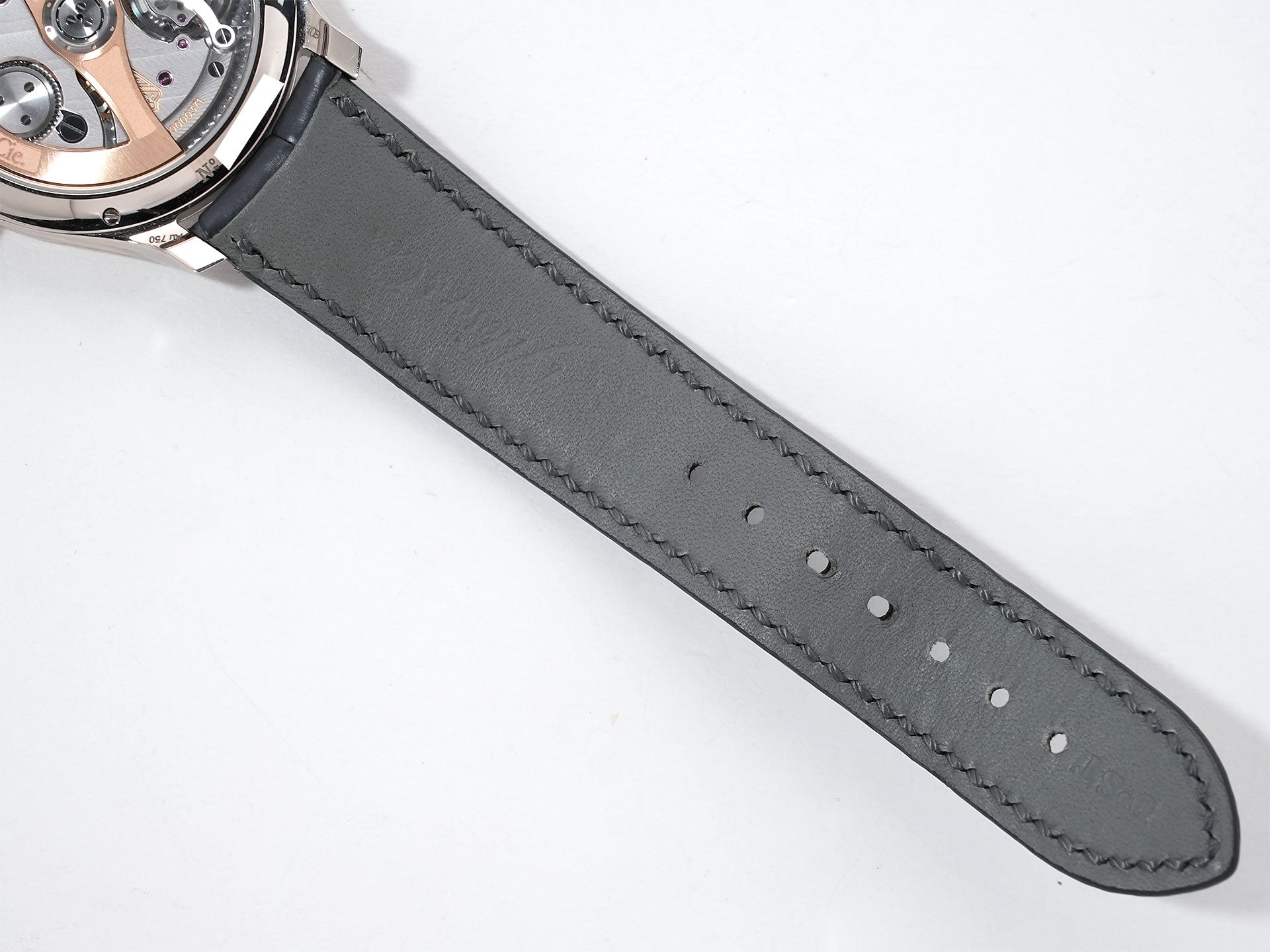 H.モーザー エンデバー センターセコンド Ref.1200-0201 ホワイトゴールド ファンキーブルー文字盤 美中古 x4mt54ay
