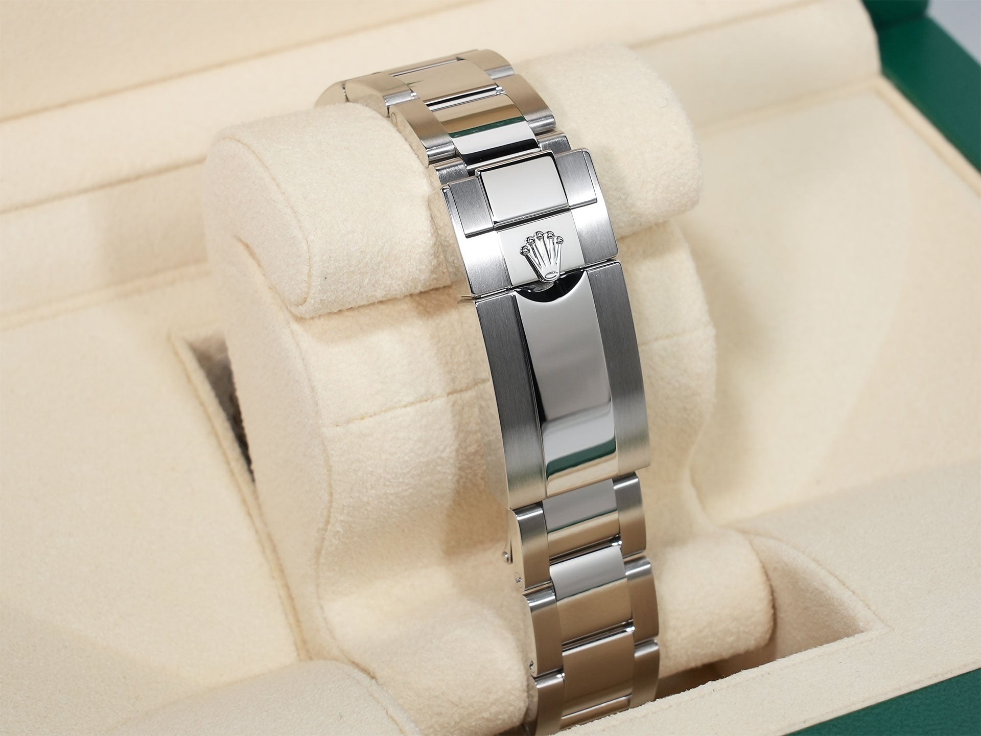 Rolex Yacht-Master II Ref. 116680 Stainless Steel White Dial Excellent Condition t97my42x