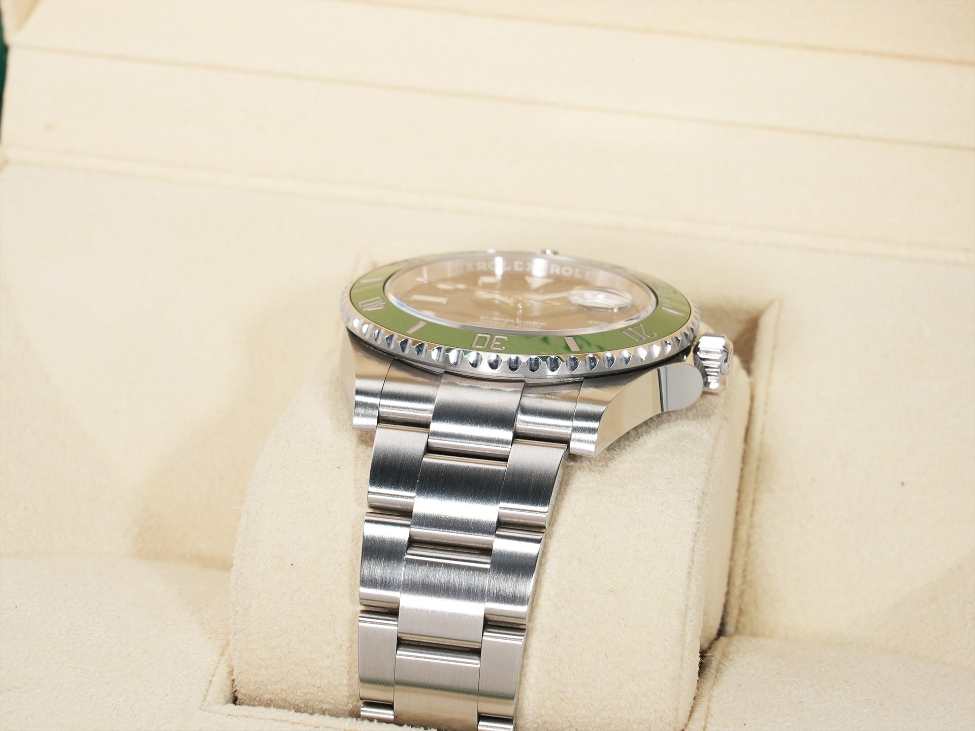 ロレックス サブマリーナー デイト Ref.126610LV ステンレススチール ブラック文字盤 中古 u4797xwo