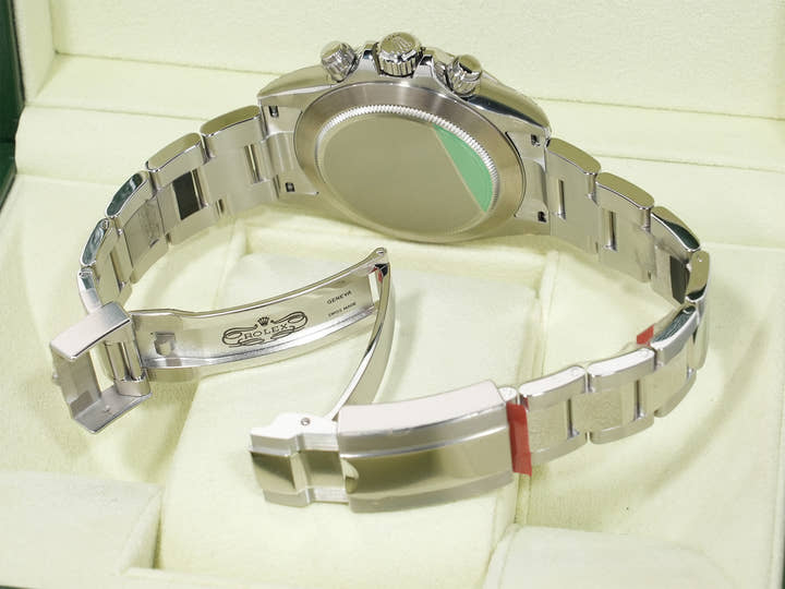 ロレックス デイトナ Ref.116520 ステンレススチール ブラック文字盤 未使用 neeg5uii