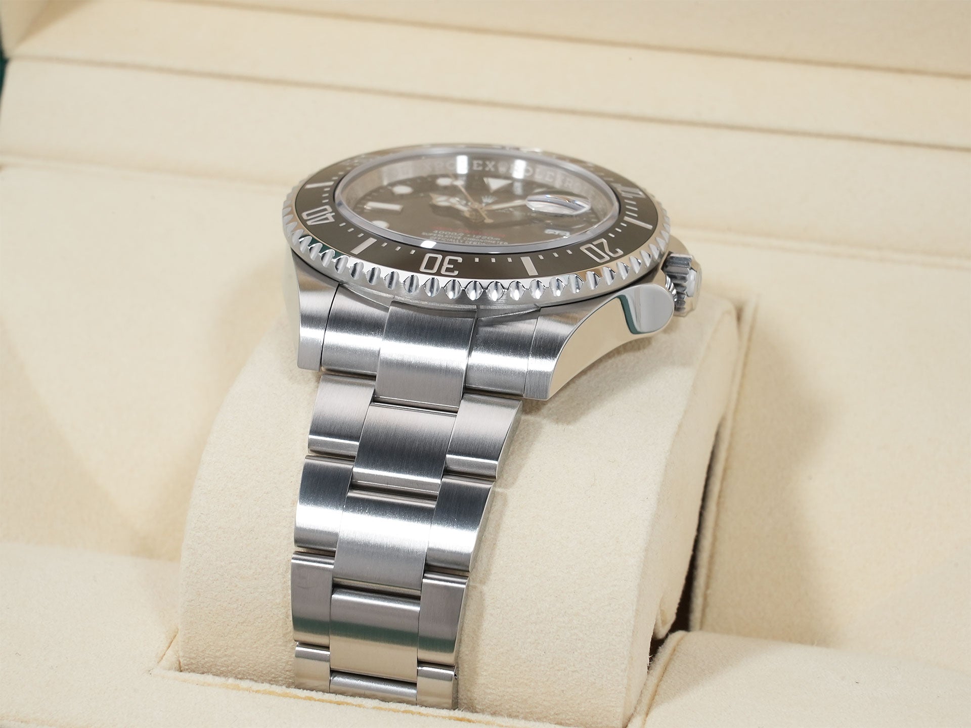 ロレックス シードゥエラー Ref.126600 ステンレススチール ブラック文字盤 美中古 n22mchcj