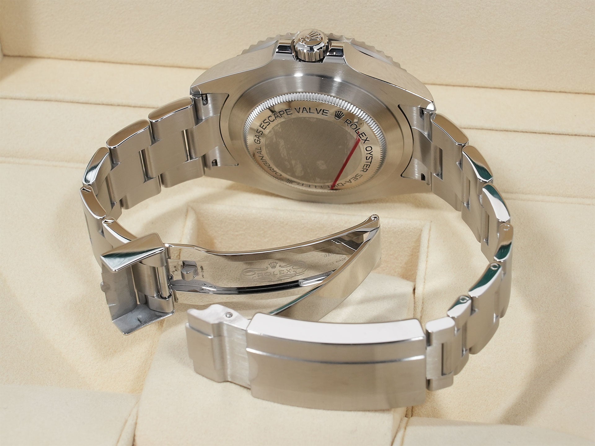 ロレックス シードゥエラー Ref.126600 ステンレススチール ブラック文字盤 美中古 n22mchcj