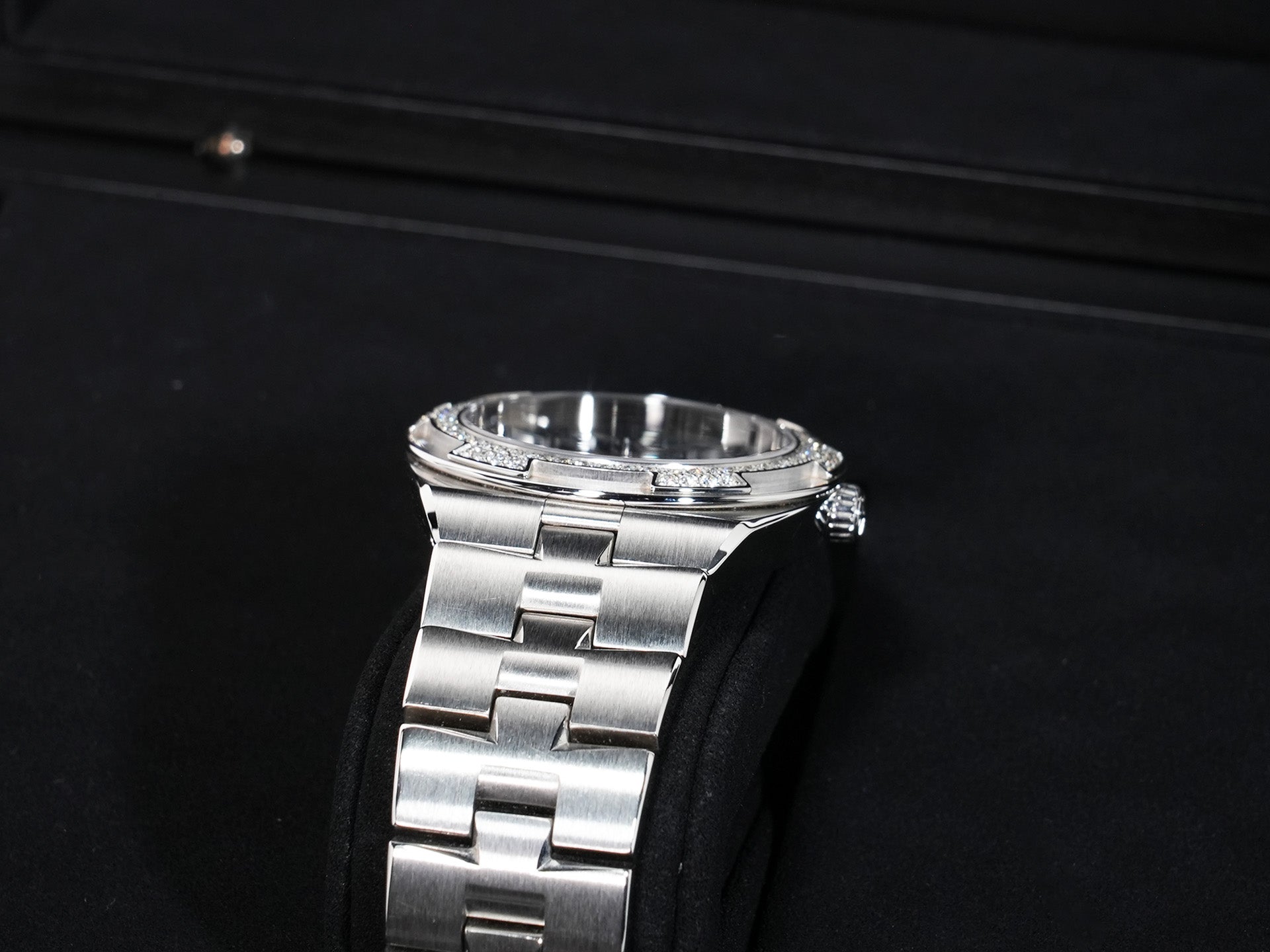 Vacheron Constantin Overseas Quartz Ref. 1205V/100A-B590 Stainless Steel Denim Blue Dial Used hfedjr85