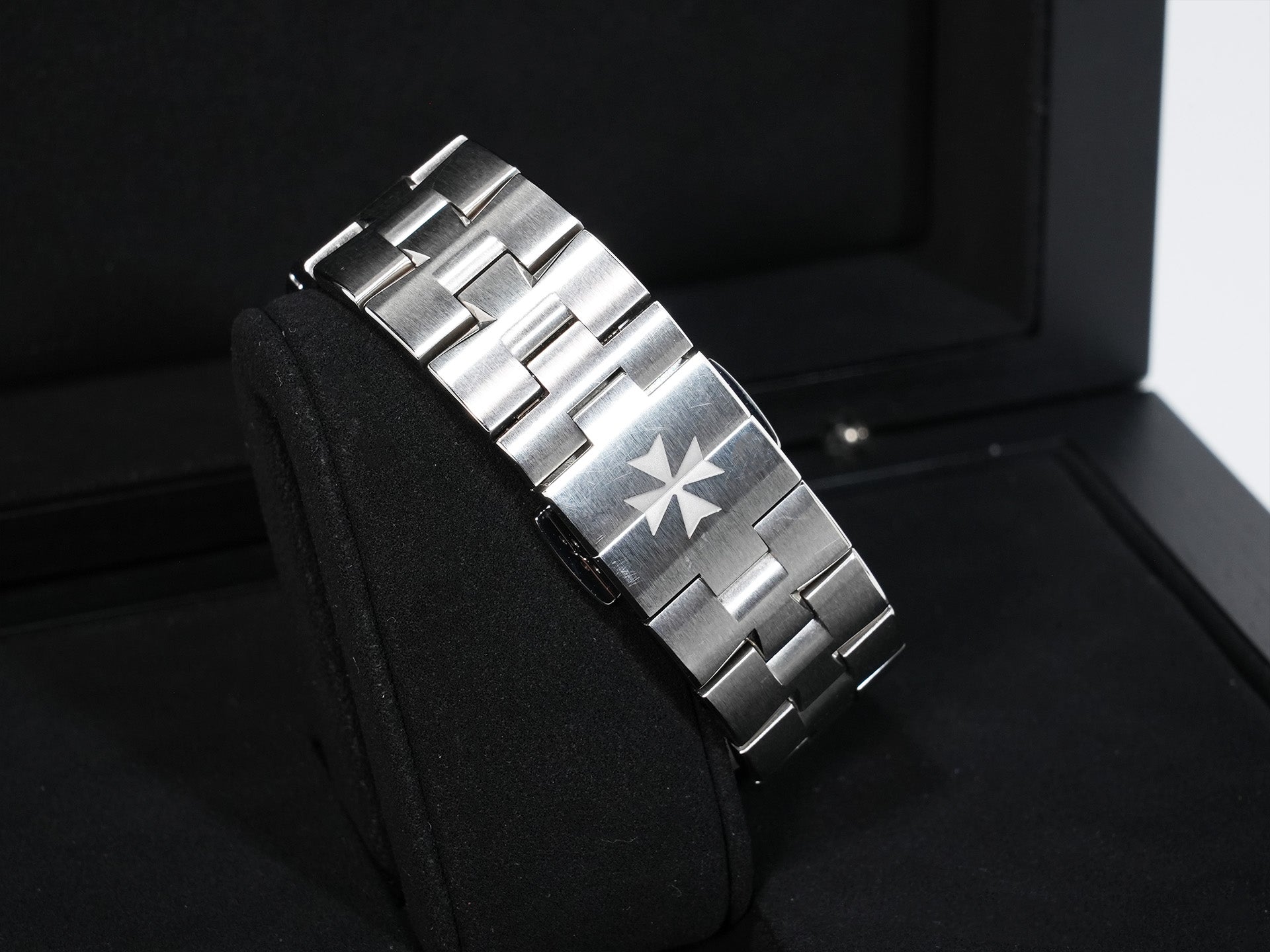 Vacheron Constantin Overseas Quartz Ref. 1205V/100A-B590 Stainless Steel Denim Blue Dial Used hfedjr85