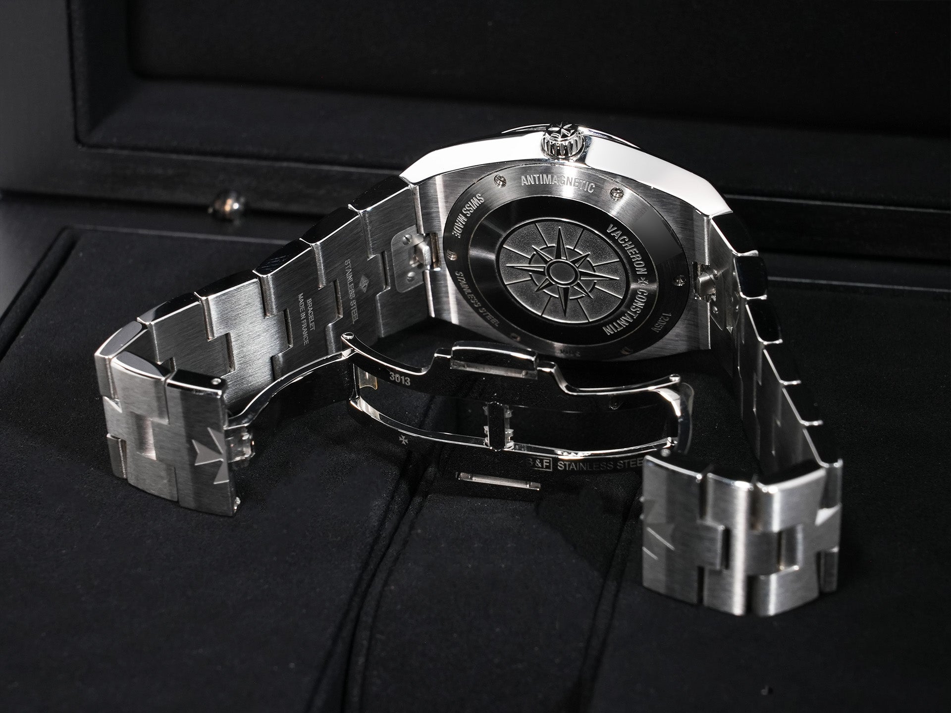 Vacheron Constantin Overseas Quartz Ref. 1205V/100A-B590 Stainless Steel Denim Blue Dial Used hfedjr85