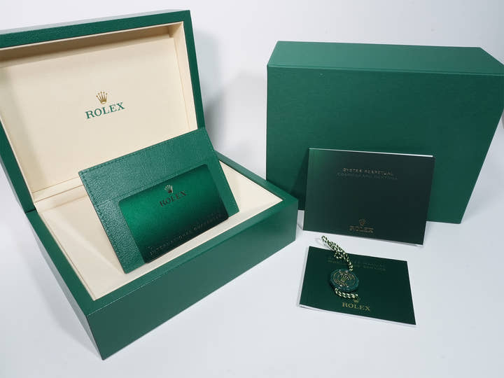 Rolex Daytona Ref. 126508 Yellow Gold Green Dial Unused zszzonza